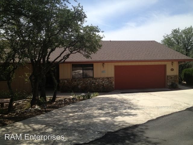 Primary Photo - 1380 Solar Heights Dr