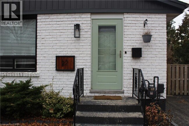 Photo du bâtiment - 22 Debby Crescent