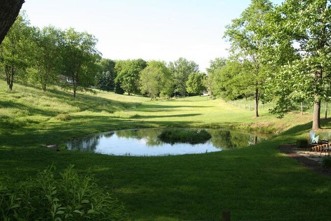 Foto del edificio - 202 Millersdale Rd