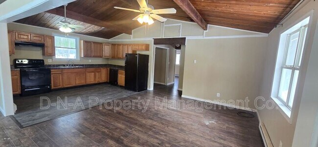 Foto del edificio - 204 Dogwood Ln