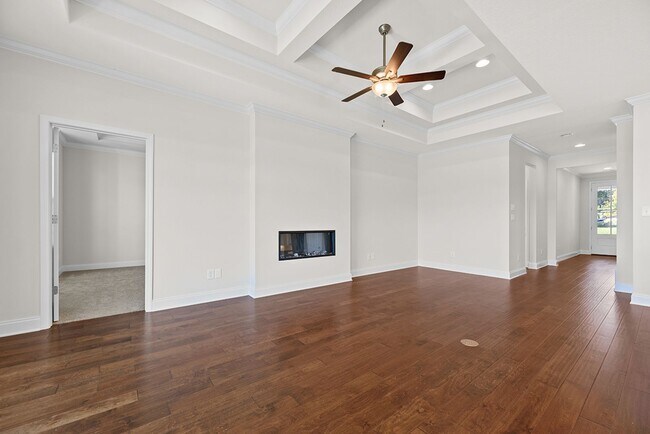 Building Photo - MAINTENANCE FREE, LUXURY TOWNHOME IN FARRA...