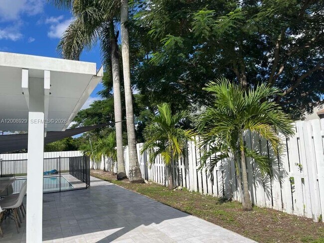 Foto del edificio - 11121 SW 110th Rd