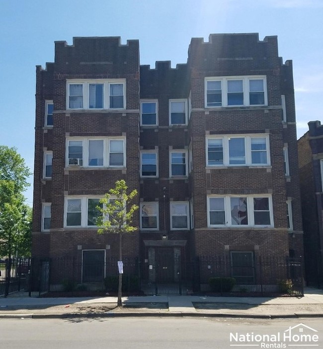 3901 W Jackson Blvd #G, Chicago IL - Apartment for Rent in  