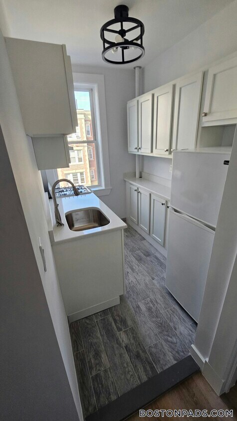 Primary Photo - 110 Brainerd Rd