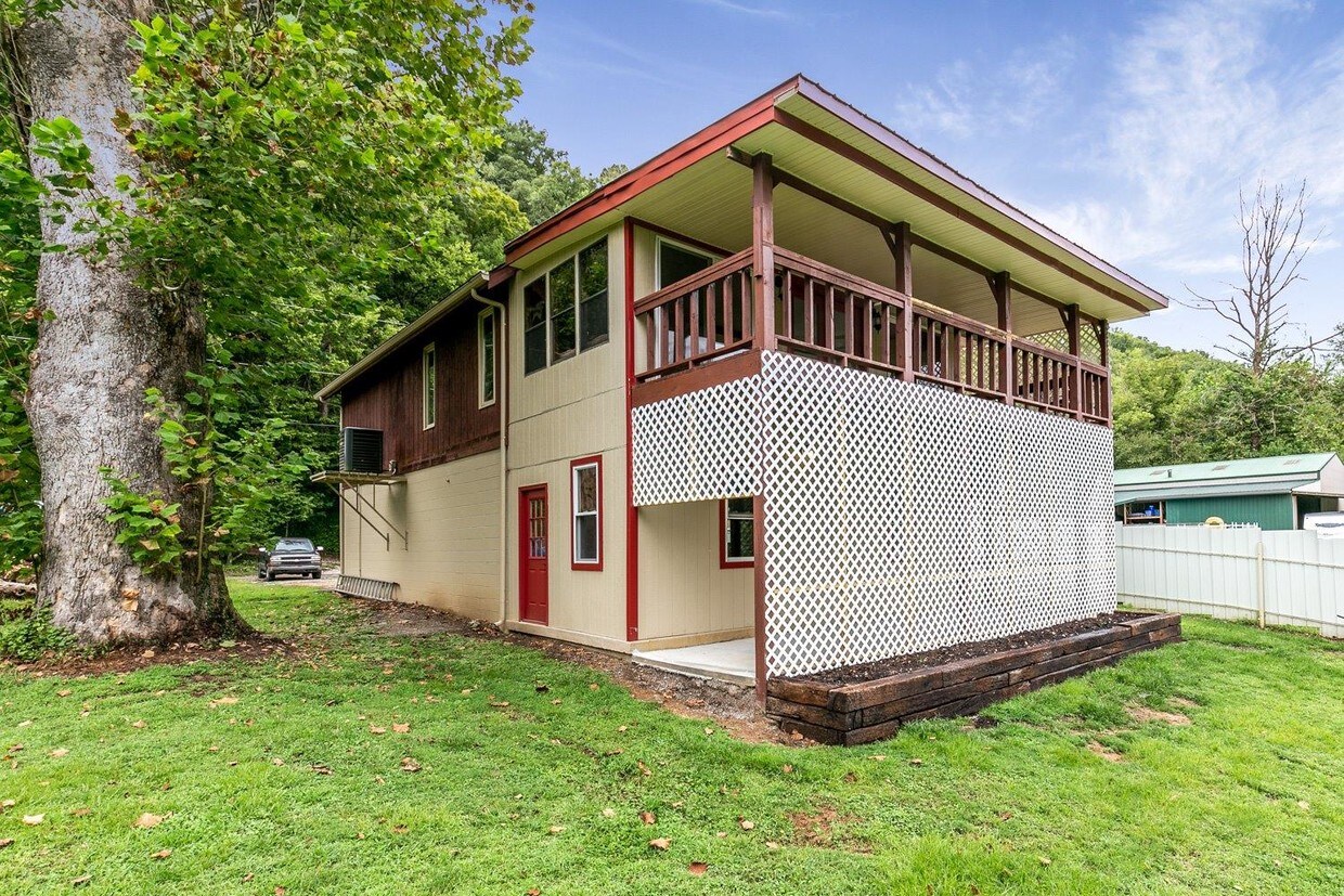 Foto principal - 1588 Amster Grove Rd