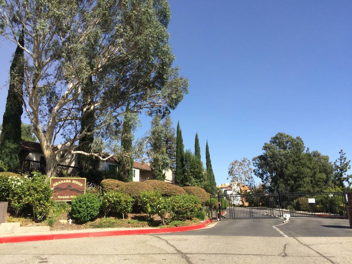 15634 Hillview Ln, Granada Hills, CA 91344 Townhome Rentals in