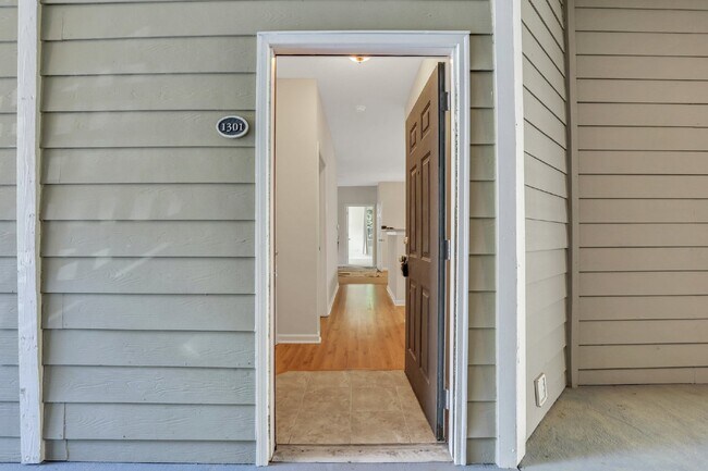 Building Photo - 100 Kensington Blvd