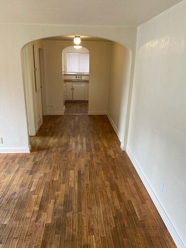 1408 Ferry St Unit 1408, Eugene, OR 97401 Room for Rent in Eugene, OR