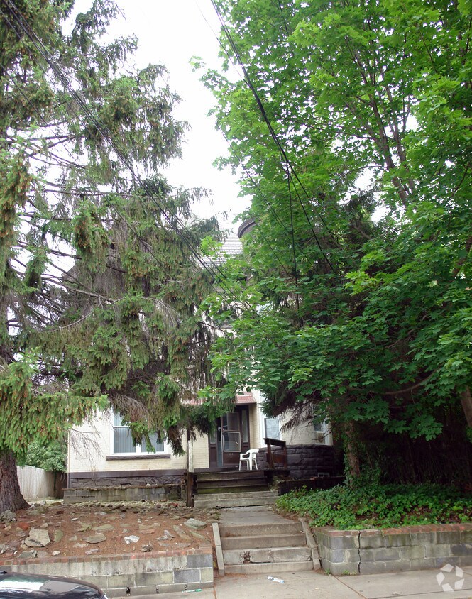 Building Photo - 462 S Atlantic Ave