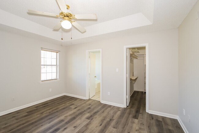 Foto del edificio - 3422 Nance Blvd