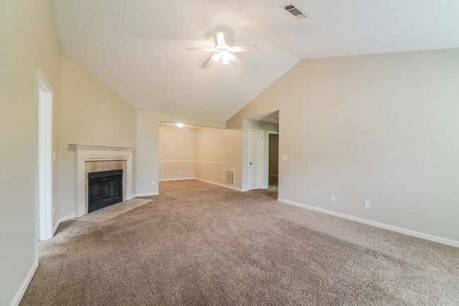 Building Photo - 5519 Denny Dr