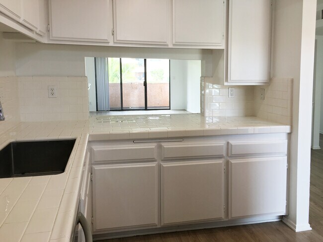 Foto del edificio - 4627 Finley Ave