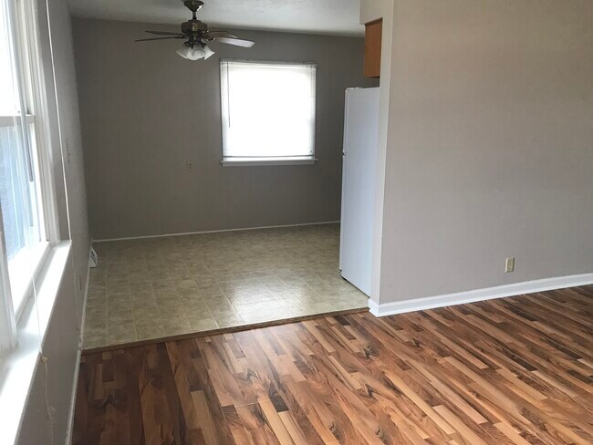 Foto del edificio - 2631 N Pine St
