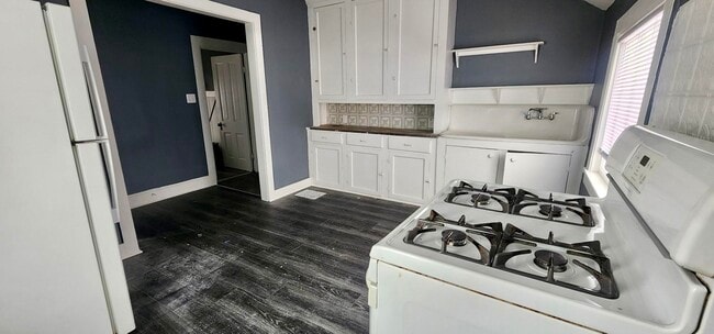 Foto del edificio - 1801 N Wisconsin St