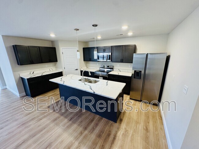 Foto del edificio - 2935 Shadow Wood Ln