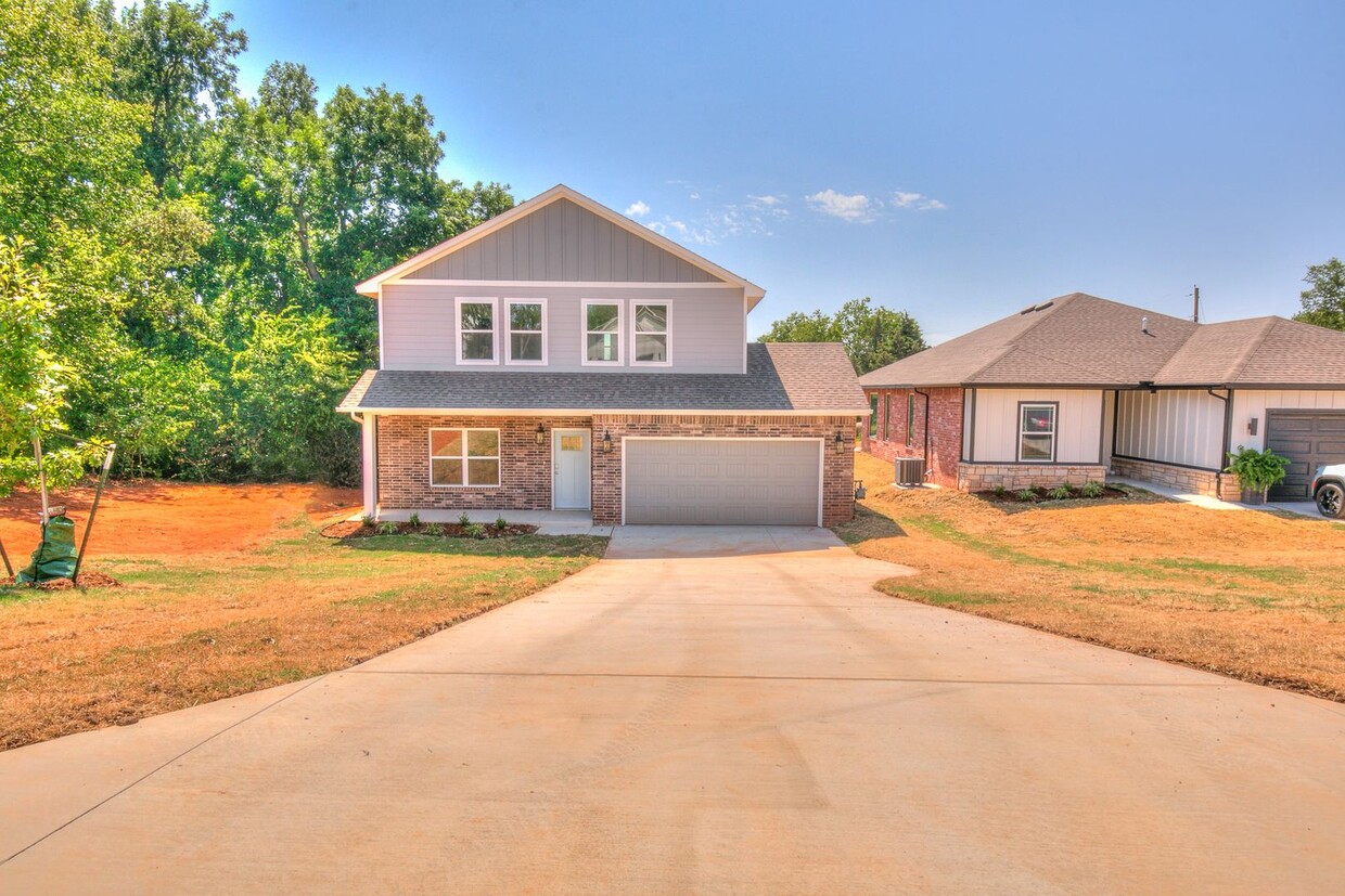 Primary Photo - Beautiful New Construction Home in Arcadia