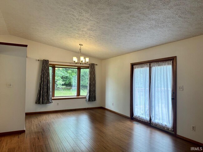 Foto del edificio - 1830 E Thornton Dr