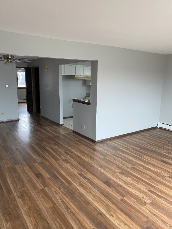Building Photo - 236 S Yates Ave