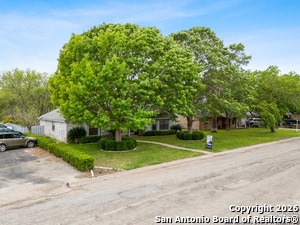 Building Photo - 109 Weeping Willow