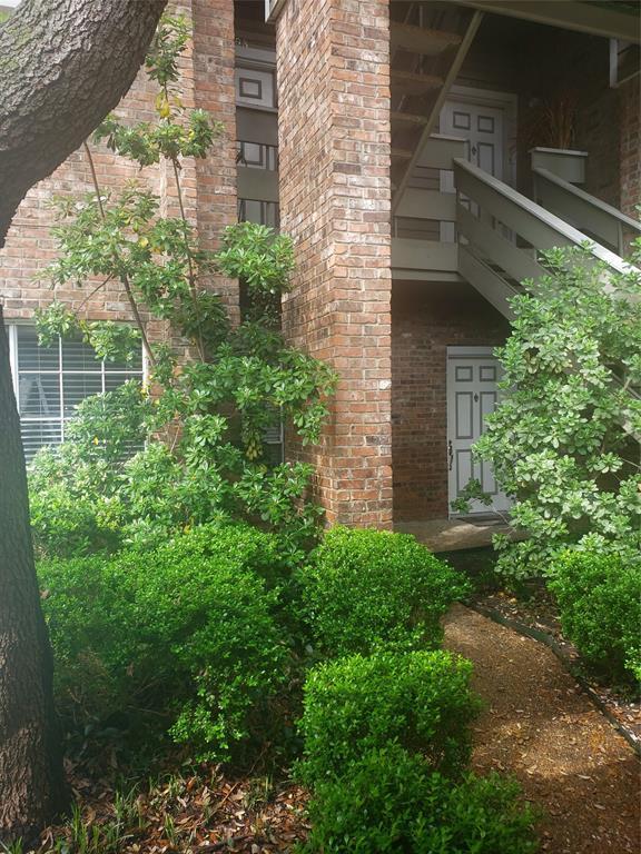 Foto principal - 8555 Fair Oaks Crossing