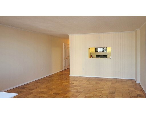 Building Photo - 6 Whittier Pl