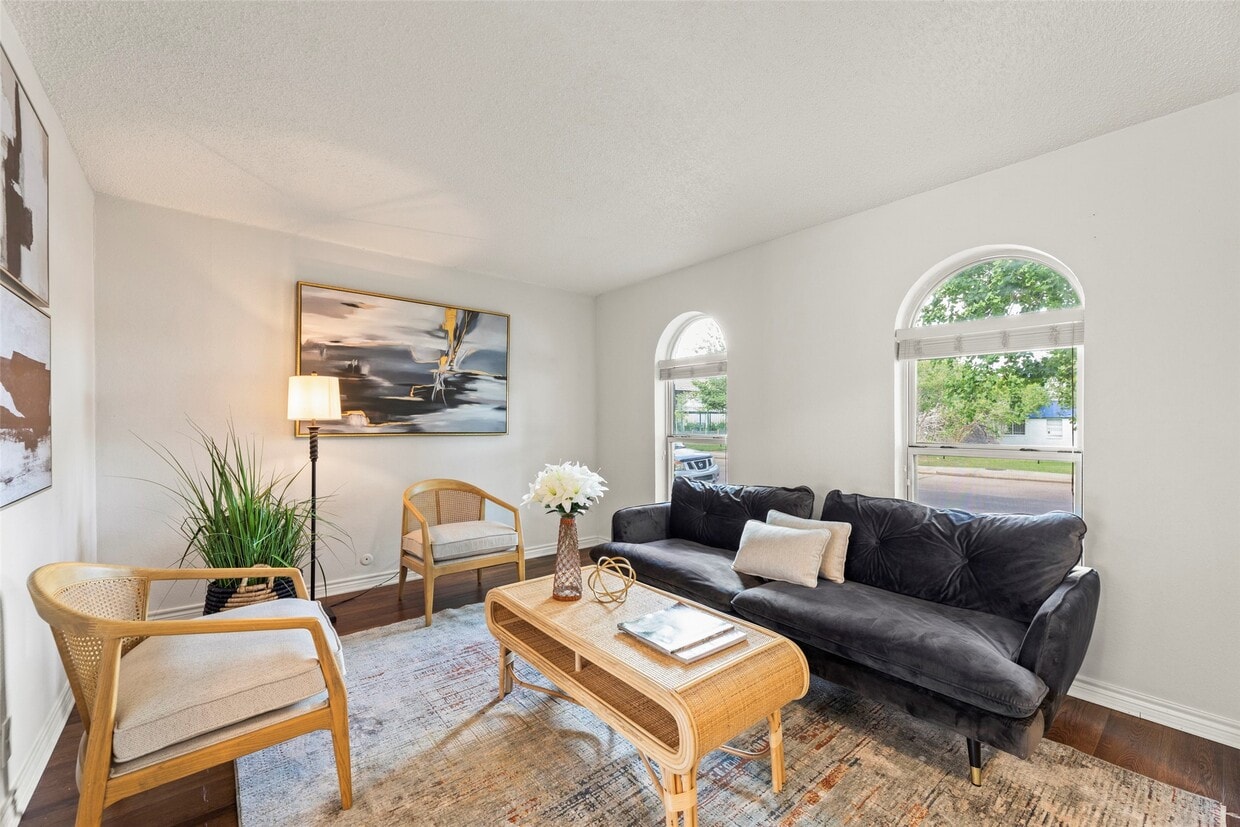 Foto principal - 8101 Amelia Rd