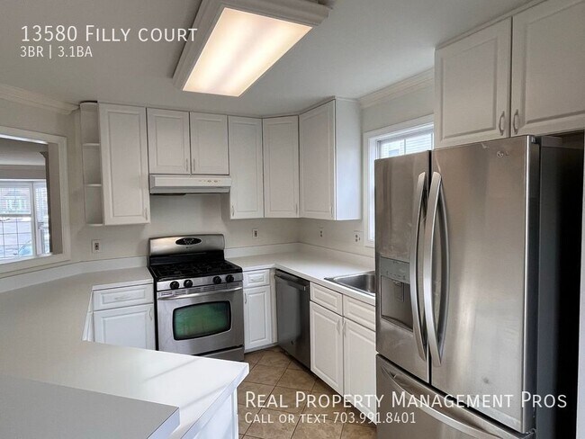 Building Photo - 13580 Filly Ct