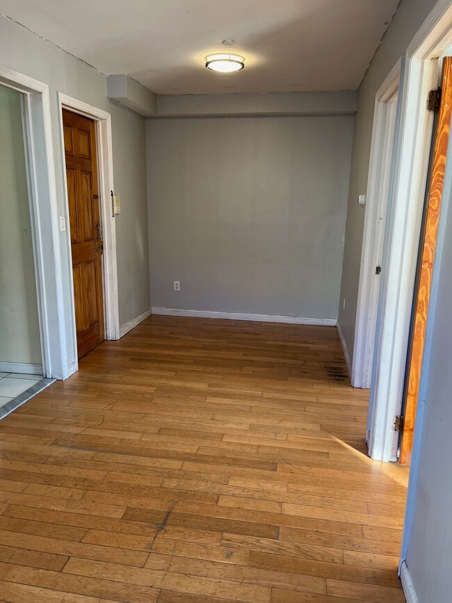 Building Photo - 2732 12th St