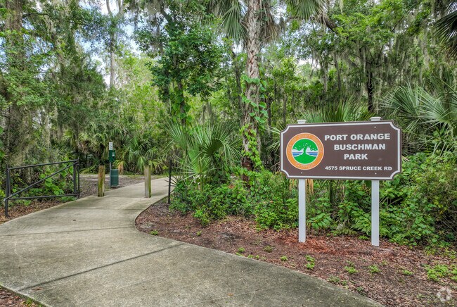 Port Orange Buschman Park is a bird watchers paradise.