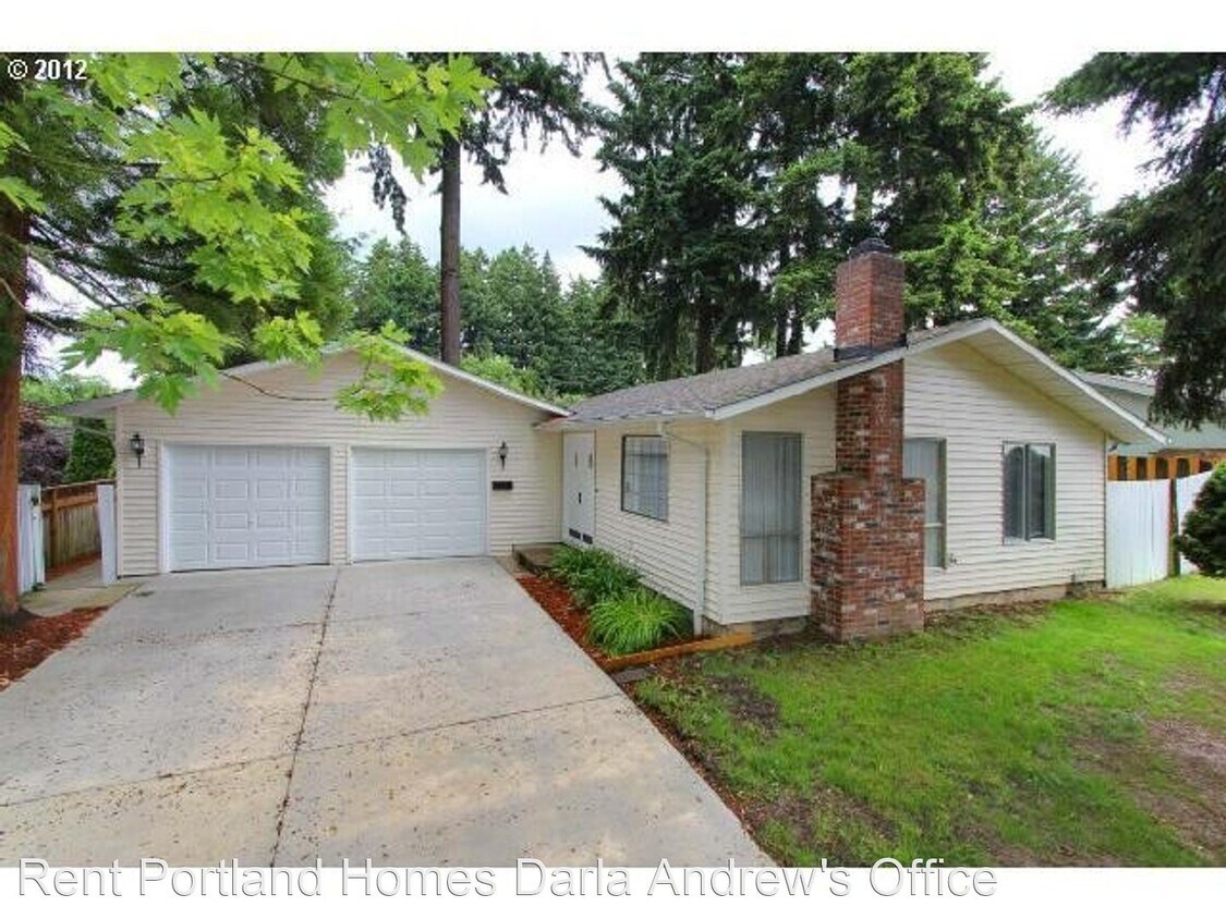 Primary Photo - 3 br, 2 bath House - 216 SW Frenwood Way