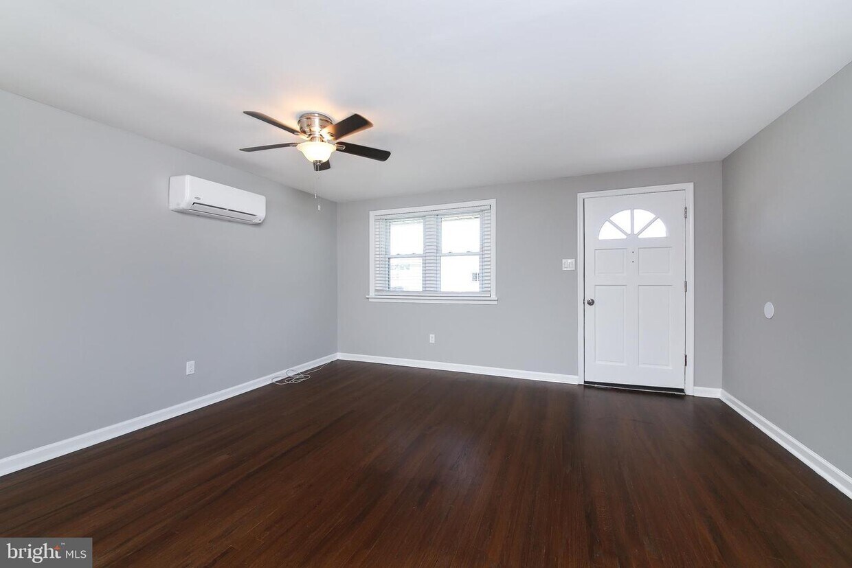 Primary Photo - 216 Shewell Ave