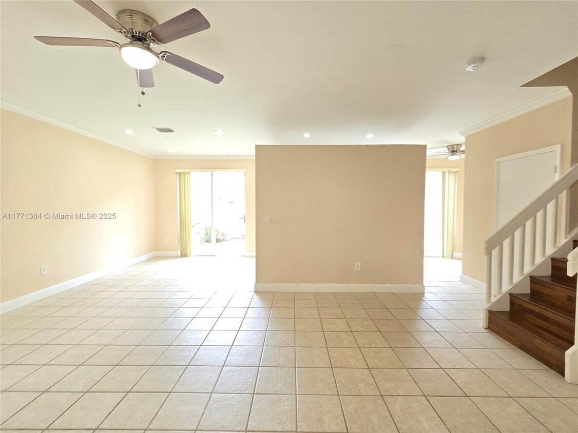 Foto principal - 15121 NW 7th Ct
