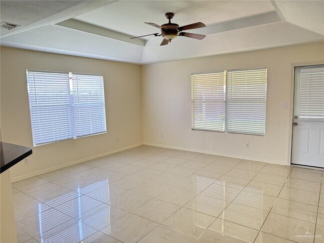 Foto del edificio - 3206 San Mateo Pkwy