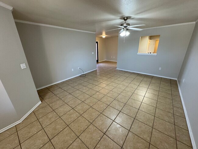 Foto del edificio - 536 N Brentwood Ave