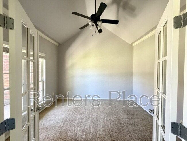 Foto del edificio - 3004 S Tamarack Ave