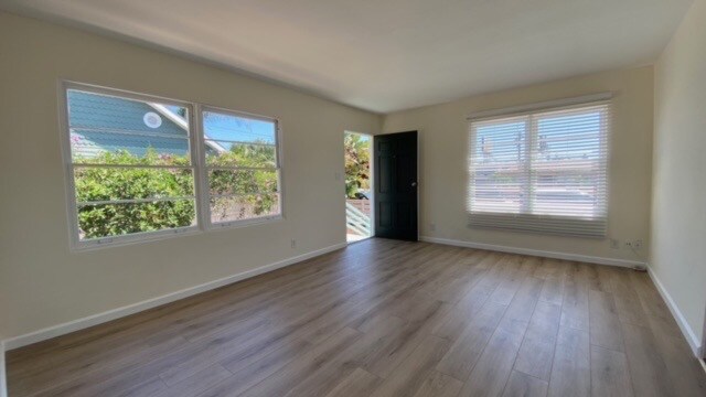 Building Photo - 3768 Promontory St