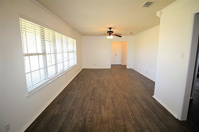 Foto del edificio - 8228 County Rd 1004