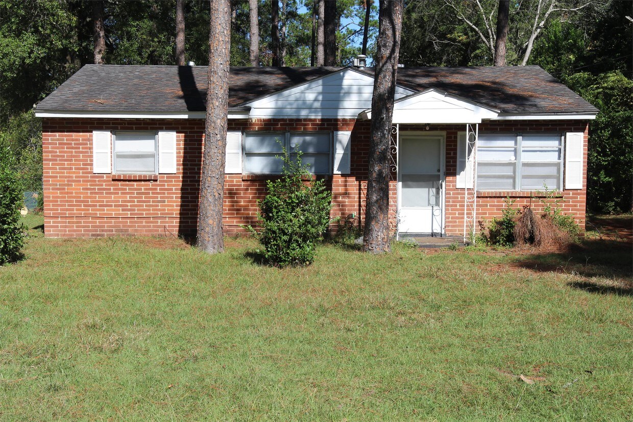 1311 Colquitt Ave, Albany, GA 31707 House Rental in Albany, GA