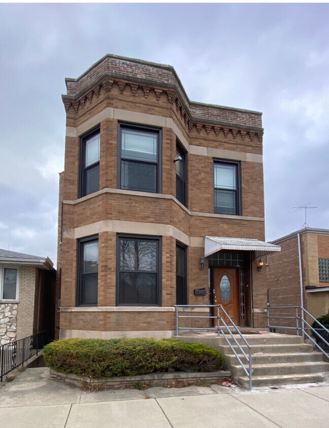 3232 S Wallace St Unit 2F, Chicago, IL 60616 Condo for Rent in