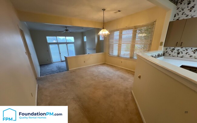 Foto del edificio - 6834 Martha's Point