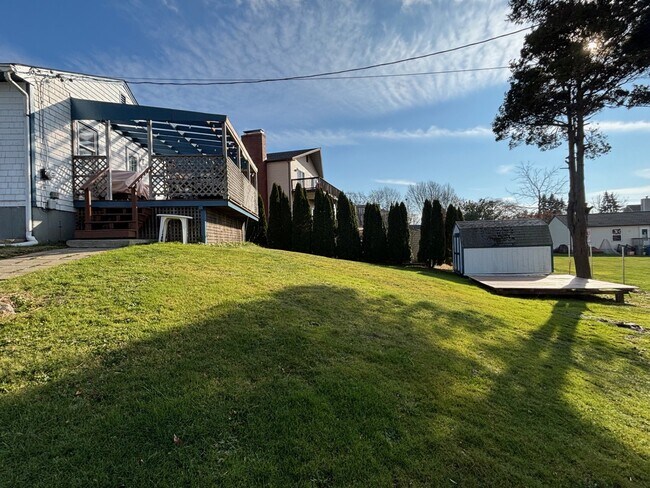 Foto del edificio - 29 Newport Ave