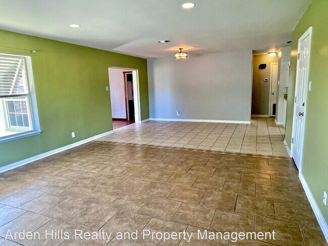 Foto del edificio - 3 br, 1 bath House - 104 Stephanie