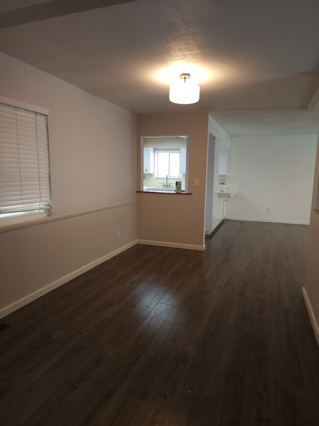 Building Photo - 3301 Bryant Ct