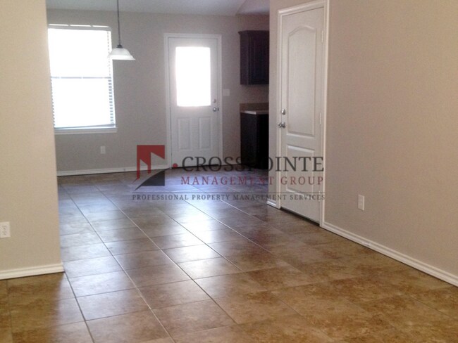 Foto del edificio - AVAILABLE: 2 Bedroom, 2 Bathroom Duplex in Lindale!