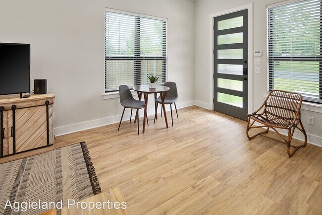 Foto del edificio - 1 br, 1 bath House - 1104 Arizona St