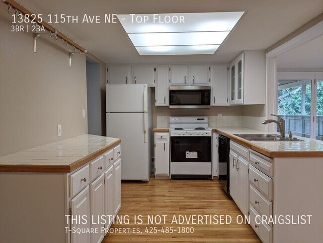 Building Photo - Reduced Price for 3-BEDROOM TOP FLOOR DUPL...