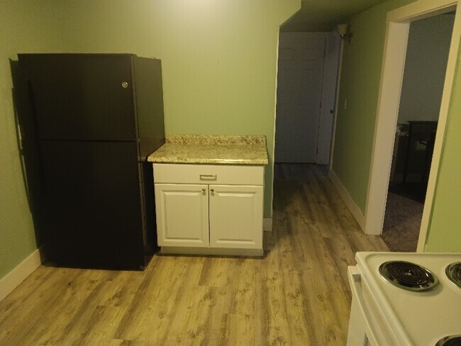 Foto del edificio - 4250 NE Hwy 20