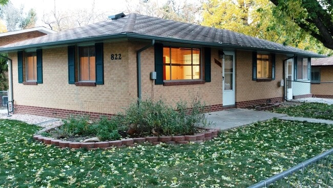 Building Photo - 822 Lincoln Street