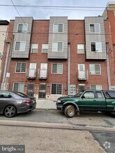 Building Photo - 617 N 11th St