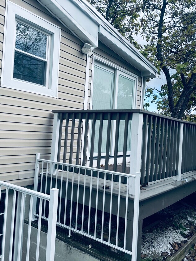 Foto principal - 239 McDonald Rd